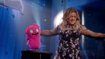 Kelly Clarkson - Broken & Beautiful (OST UglyDolls)