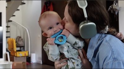 Монеточка - У мамы есть секрет